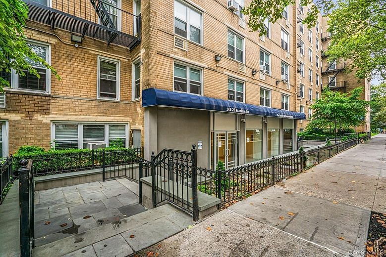 142-20 Franklin Avenue #2G