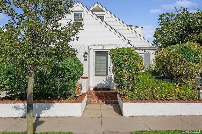 142 Cleveland Avenue