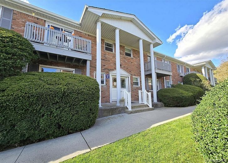 142 Fairharbor Drive #142