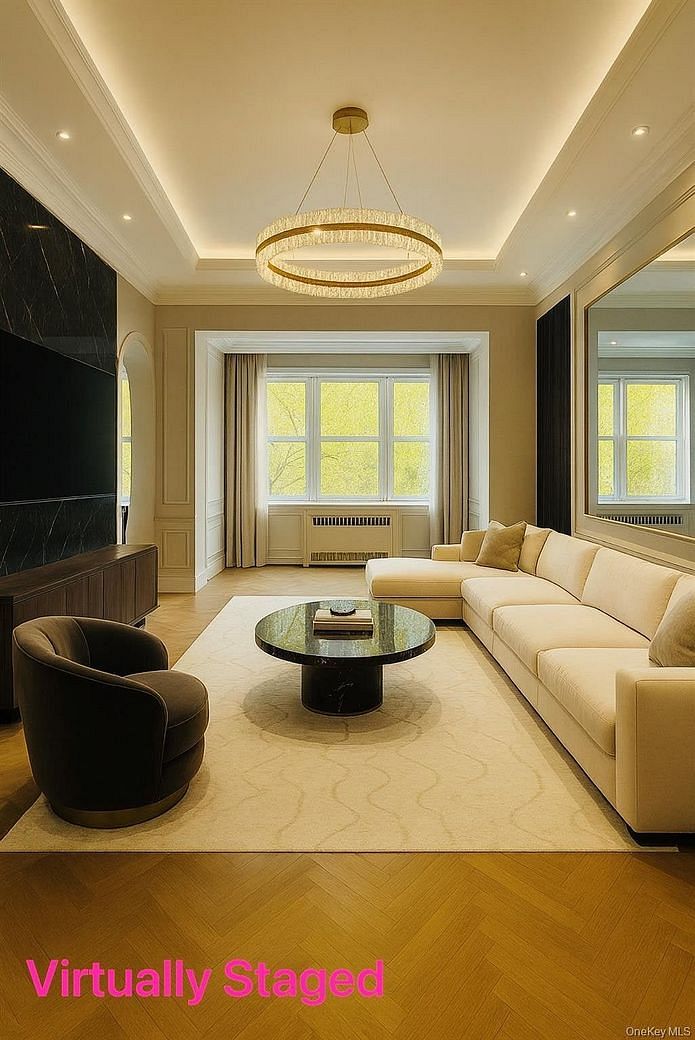 14205 Roosevelt Ave #4