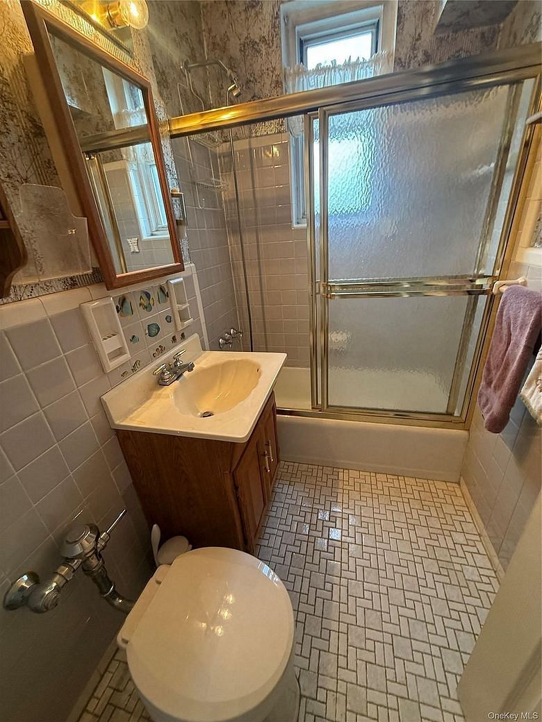 1425 Thieriot Avenue #6M