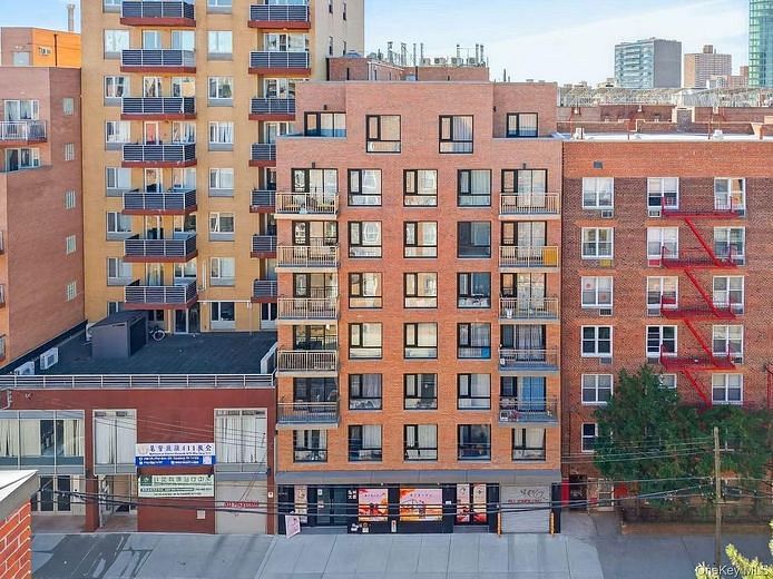 143-16 41st Avenue #4E