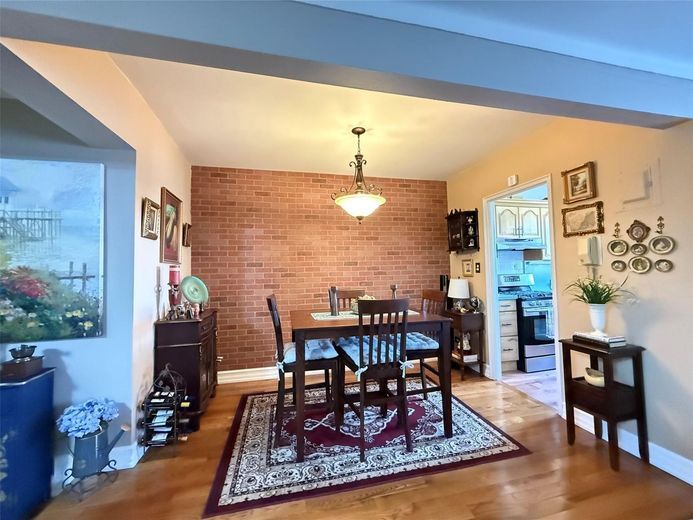 143-50 Hoover Avenue #302