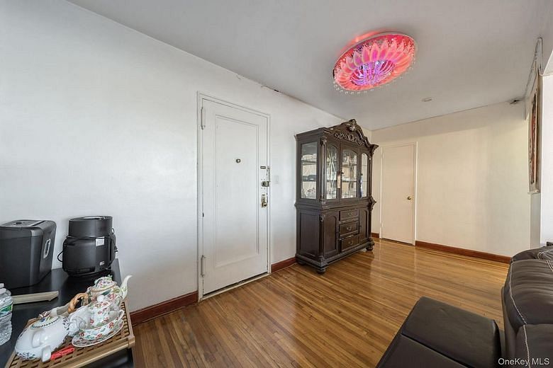 143-50 Hoover Avenue #306