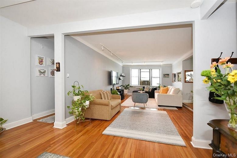 143-50 Hoover Avenue #503