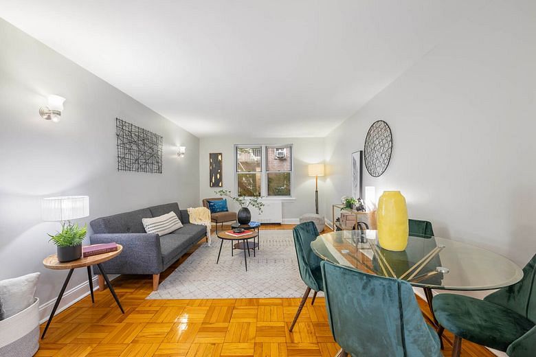 143 Bennett Avenue #1J