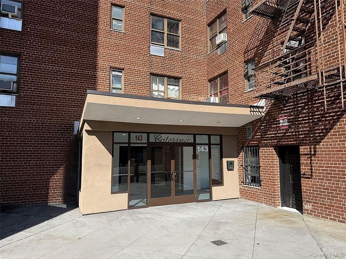 143 Bruce Avenue #3G