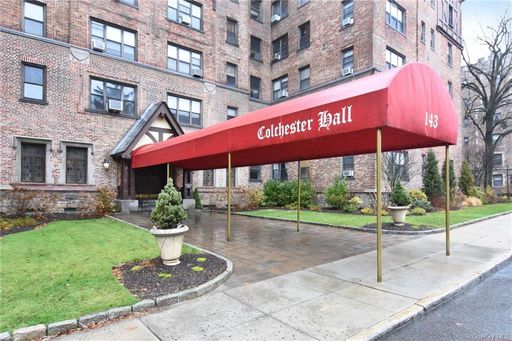 Image 1 of 17 for 143 Garth Road #4R in Westchester, Scarsdale, NY, 10583