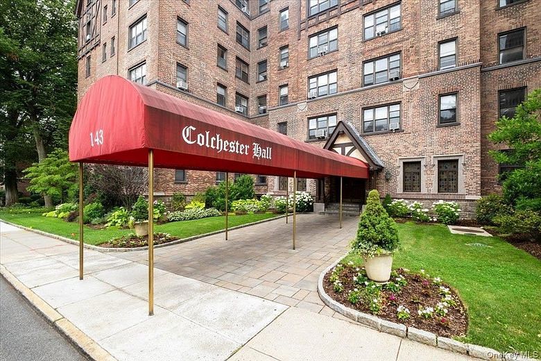 143 Garth Road #5L