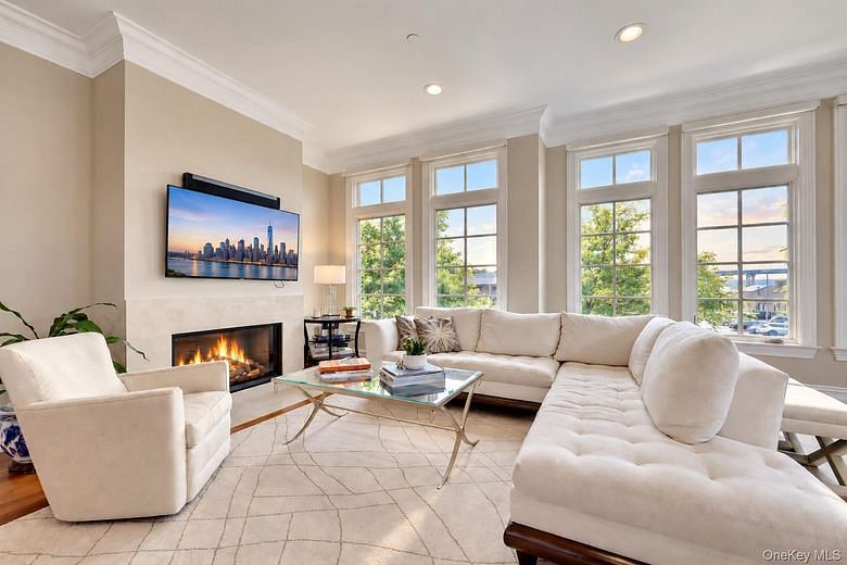 143 W Main Street