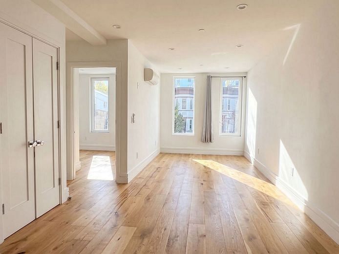 143 Winthrop Street #2B