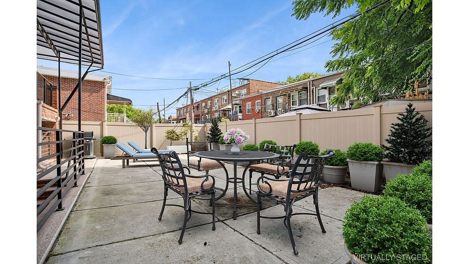 1433 East 52nd Street #G