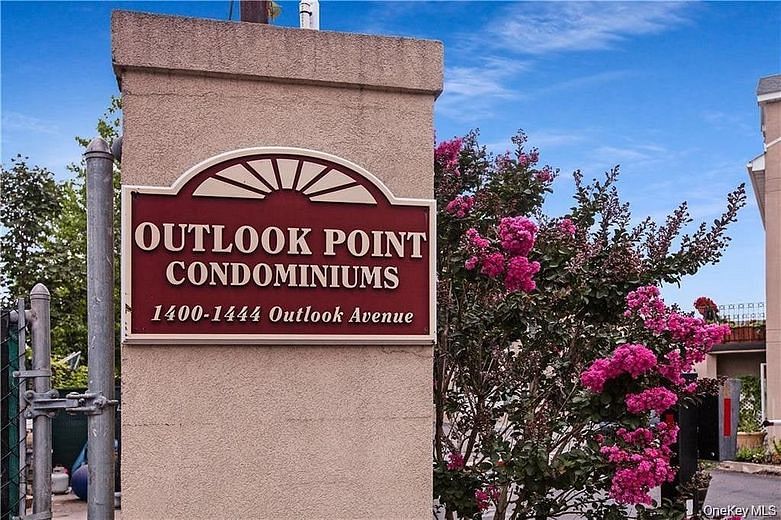 1434 Outlook Avenue #3