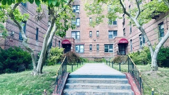 144-11 Sanford Avenue #5I