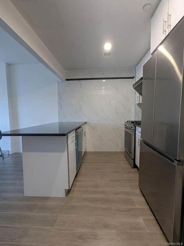 144-27 Sanford Avenue #6O