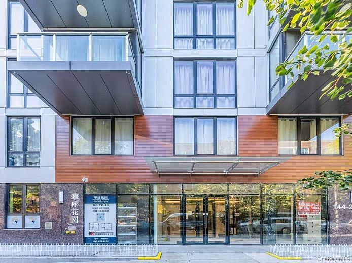 144-27 Sanford Avenue #8O