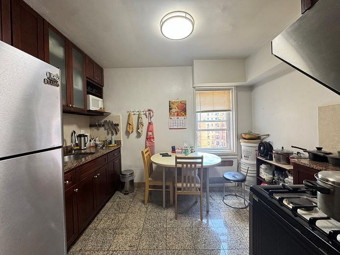 144-30 Sanford Avenue #4N