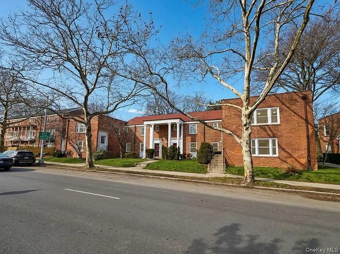 144-37 Grand Central Parkway #74E