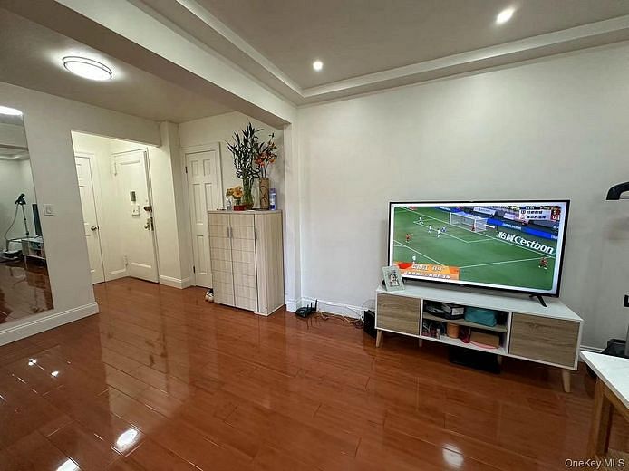 144-44 41st Avenue #2B