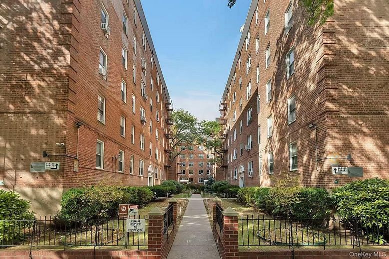 144-45 Sanford Avenue #6A