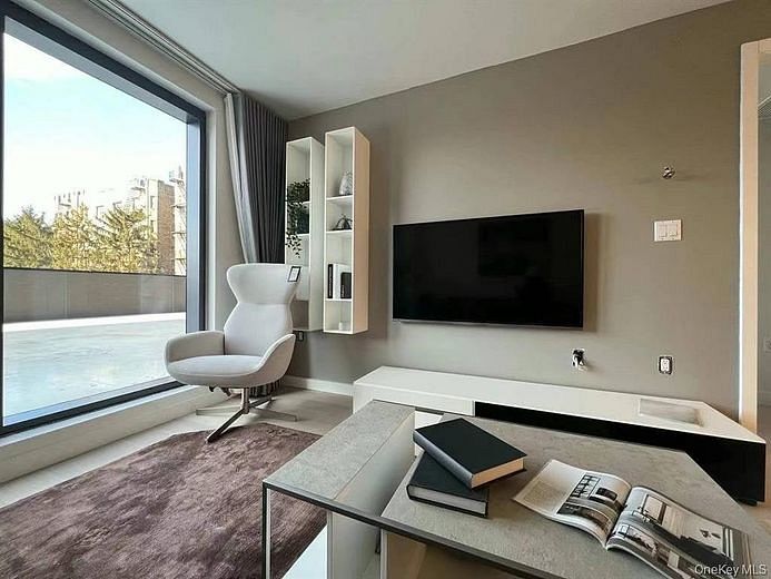 144-49 Northern Blvd #224