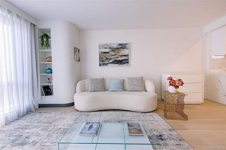 144-49 Northern Blvd #518