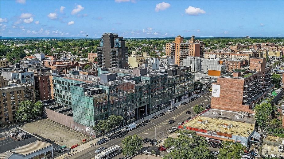 144-49 Northern Boulevard #405