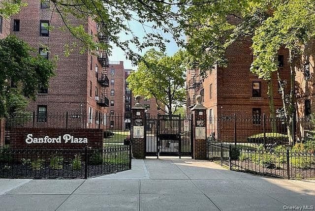 144-58 Sanford Ave Ave #47