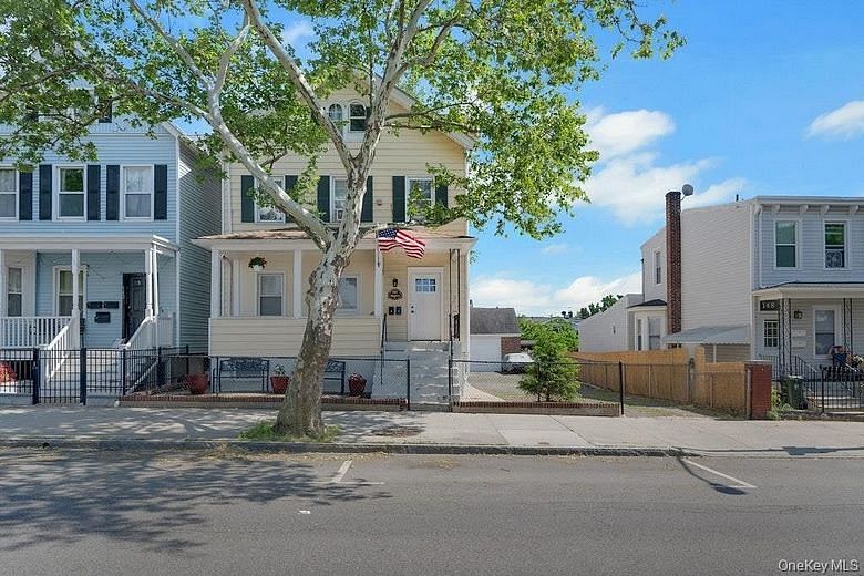 144 Beekman Avenue