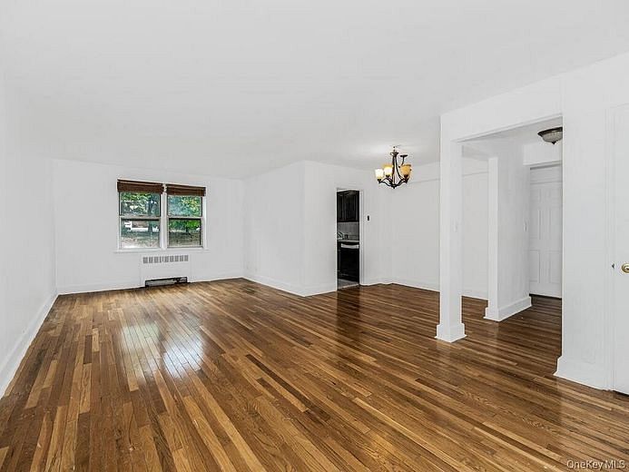 144 Ravine Avenue #2C