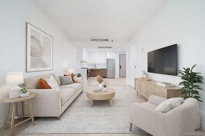 14449 Northern Boulevard #316