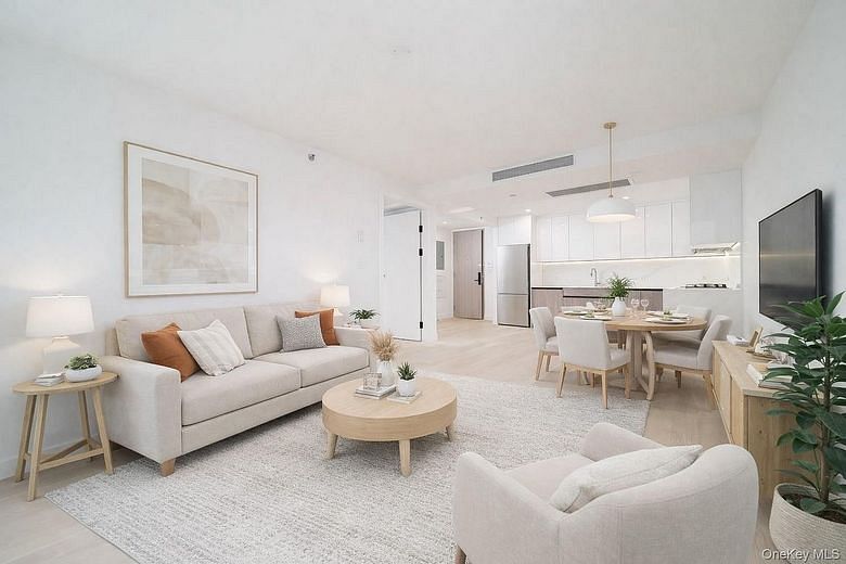 14449 Northern Boulevard #325