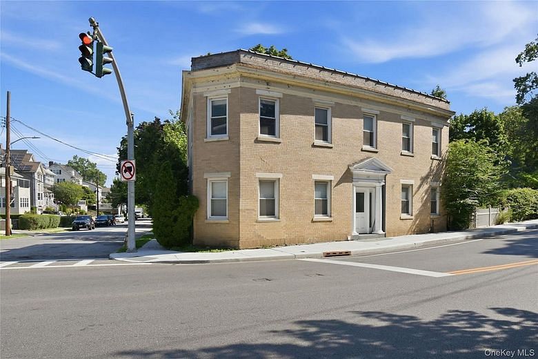 145 Lincoln Avenue