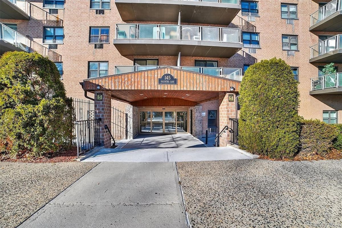 Image 1 of 29 for 145 Valentine Lane #8E in Westchester, Yonkers, NY, 10705