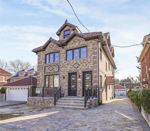 146-18 Laburnum Avenue