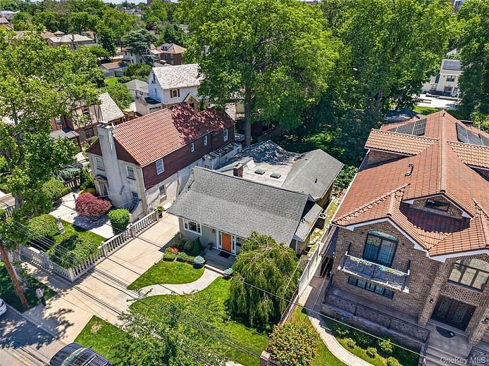 146-24 Bayside Avenue