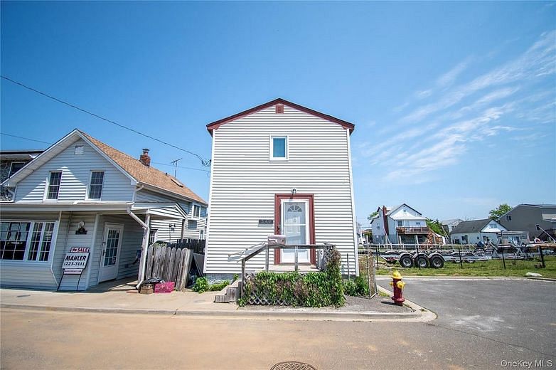 146 Beach Avenue