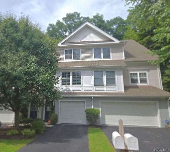 146 Underhill Lane