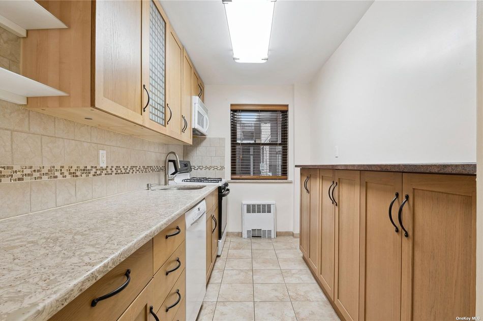 Image 1 of 17 for 147-10 84th Road #1N in Queens, Briarwood, NY, 11435
