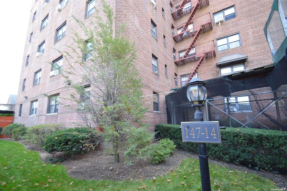 Image 1 of 15 for 147-14 84th Road #5C in Queens, Briarwood, NY, 11435