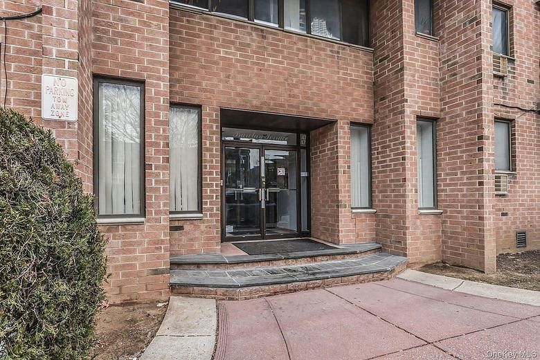 147-45 Barclay Avenue #5B