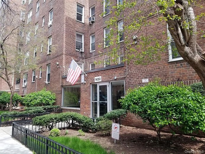 1475 Thieriot Avenue #2E