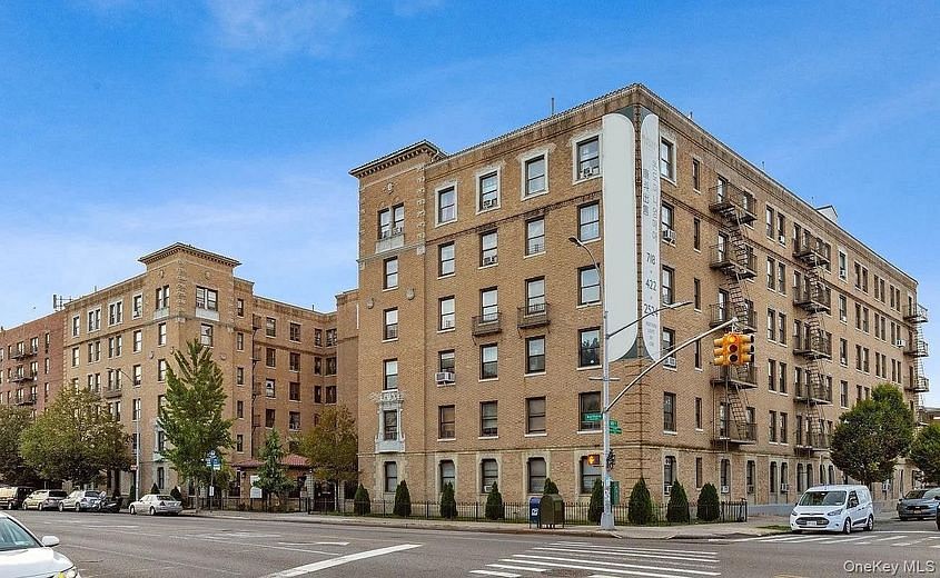 148-09 Northern Boulevard #1D