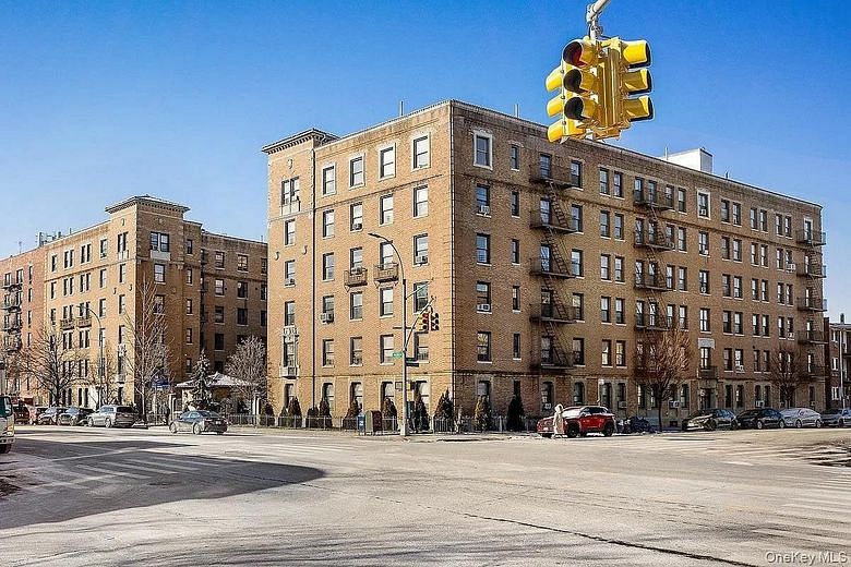 148-09 Northern Boulevard #1J