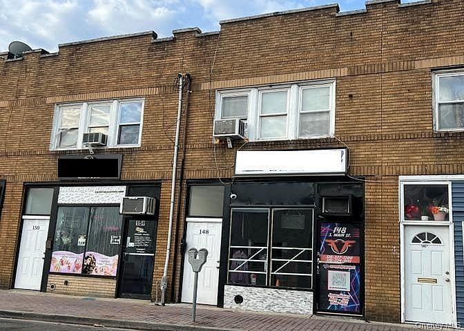 148-150 S Main Street
