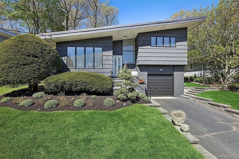 148 Cow Neck Road