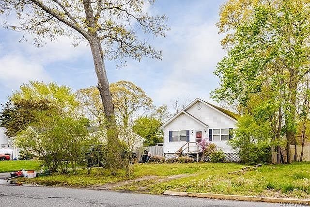 148 Wavecrest Drive