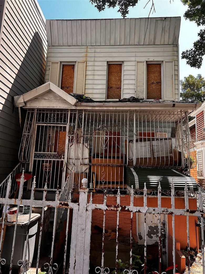 1480 Rosedale Avenue