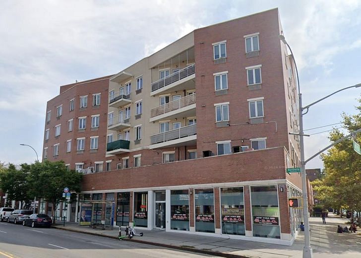 149-06 Northern Boulevard #304