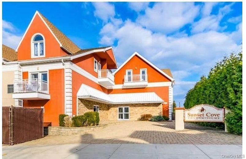 1490 Outlook Avenue #1A